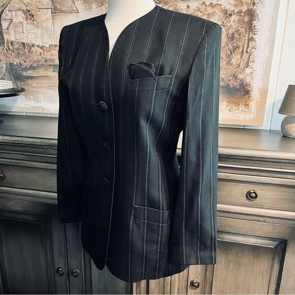Vintage Black & White Pinstripe Blazer by KASPER size 8 - Picture 1 of 9